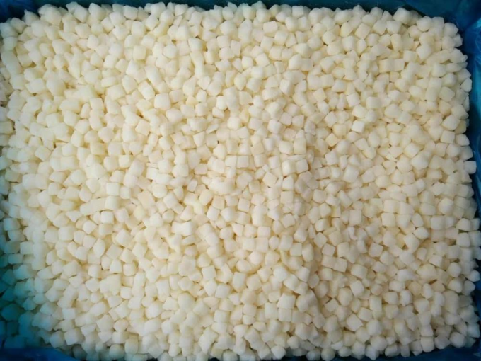 中国 新品IQF 冷凍 切断されたリンゴ キューブ 切断されたリンゴ 10mm 6mm 富士リンゴ 果物 梨 キウイ マンゴ アナナス ブラックベリー 黒カレー 1