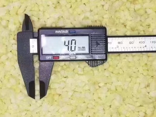 シノチャーム ハラル・コーシャー 新鮮 4*4mm 中国産 IQF 詰め込みジンジャー 供給 1kg 調味料用冷凍ジンジャー 0