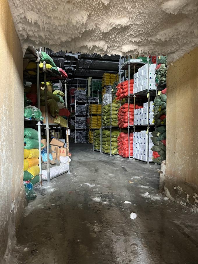 高品質の新鮮冷凍ラズベリー 甘い味のジュース デザート ミルクシェイク 6